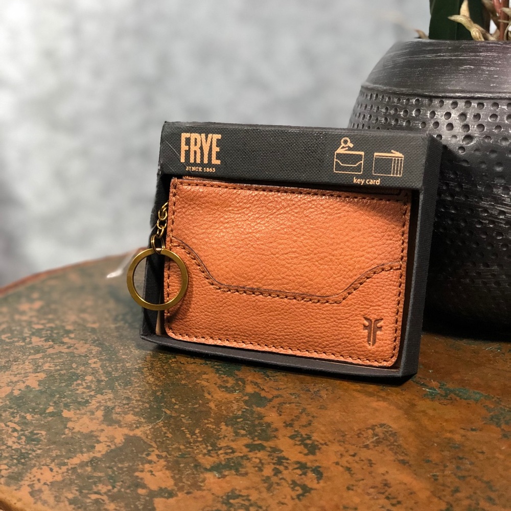 NIB Frye Pebble Leather Melissa Key Card Cognac
